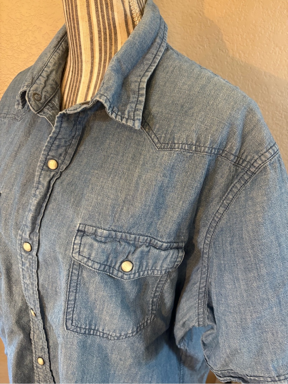 Sonoma Denim Shirt XL Short-Sleeve Light Blue Chambray Snap-Down White Buttons - Picture 8 of 13